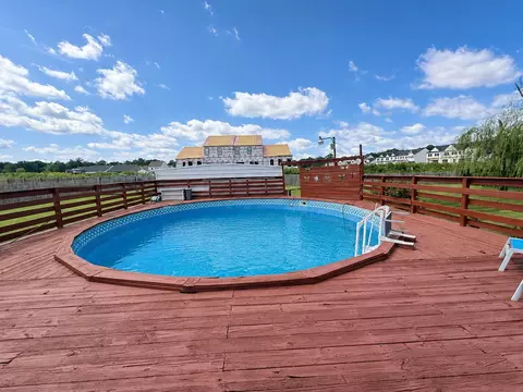 Exterior - 1608 Eagle Dr, Hixson, TN 37343 photo 5 of 8