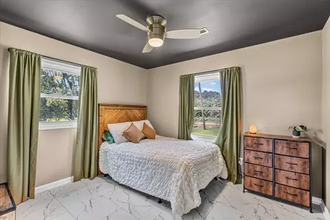 Bedroom - 258 E Hills Rd, Jasper, TN 37347 photo 2 of 3
