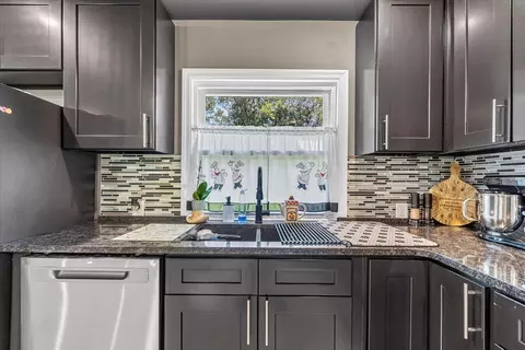 Kitchen - 258 E Hills Rd, Jasper, TN 37347 photo 4 of 4