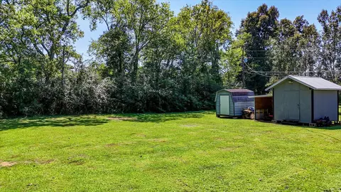 Exterior - 258 E Hills Rd, Jasper, TN 37347 photo 6 of 8