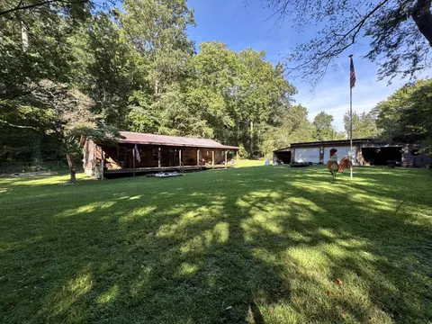 3238 Boss Rd, Chickamauga, GA 30707