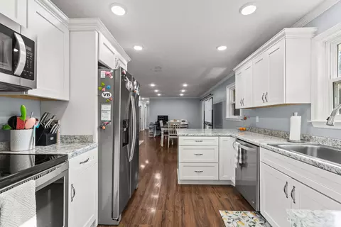 Kitchen - 118 Graham Cir, Rock Spring, GA 30739 photo 4 of 5