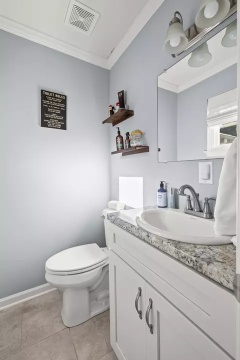 Bath - 118 Graham Cir, Rock Spring, GA 30739 photo 1 of 4