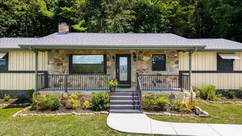 Exterior - 9815 E Brainerd Rd, Ooltewah, TN 37363 photo 4 of 6