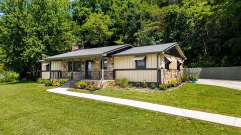 Exterior - 9815 E Brainerd Rd, Ooltewah, TN 37363 photo 2 of 6