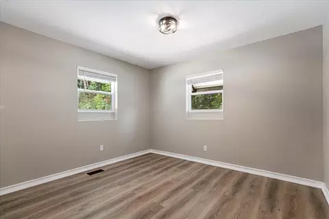 Bedroom - 9815 E Brainerd Rd, Ooltewah, TN 37363 photo 2 of 3