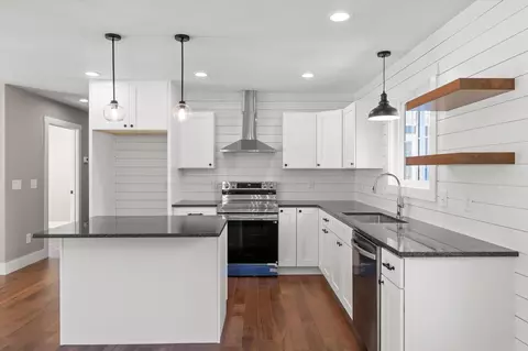 Kitchen - 123 Cherokee Ridge Dr, Ocoee, TN 37361 photo 3 of 4