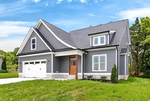 4921 Grove Park Dr NW, Cleveland, TN 37312