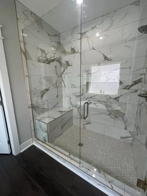 Bath - 10 Charles Dr, Chattanooga, TN 37421 photo 1 of 6