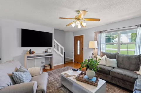 Entry Way - 159 Spring Wind Cir, Ringgold, GA 30736 photo 2 of 2