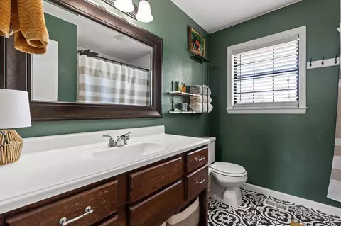 Bath - 481 Mcdowell Rd, Dunlap, TN 37327 photo 1 of 2