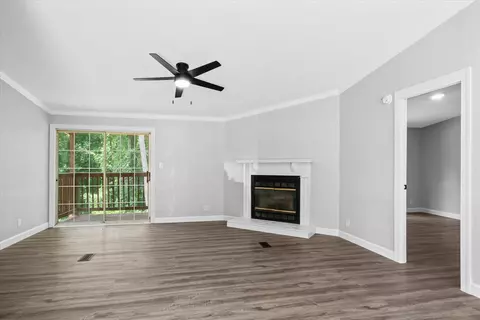 Living - 2815 Lyle Ln, Dalton, GA 30721 photo 1 of 6