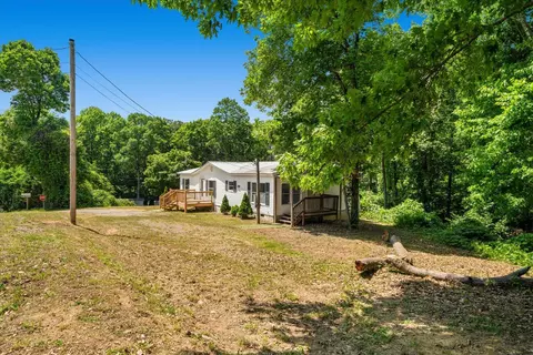 Exterior - 2815 Lyle Ln, Dalton, GA 30721 photo 8 of 8
