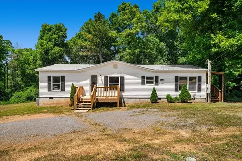 Exterior - 2815 Lyle Ln, Dalton, GA 30721 photo 1 of 8