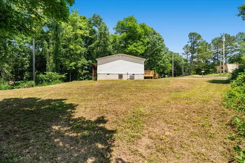 Exterior - 2815 Lyle Ln, Dalton, GA 30721 photo 7 of 8