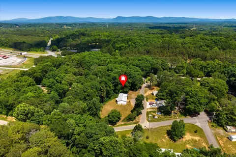 View/Area - 2815 Lyle Ln, Dalton, GA 30721 photo 1 of 10