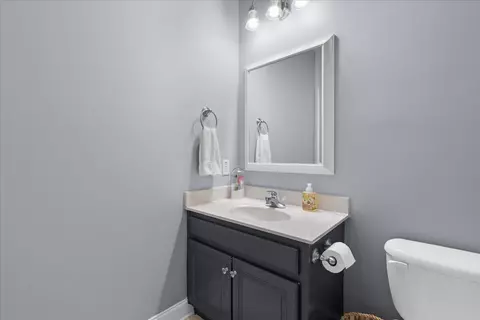 Bath - 1507 Calloway Dr, Dalton, GA 30721 photo 5 of 5