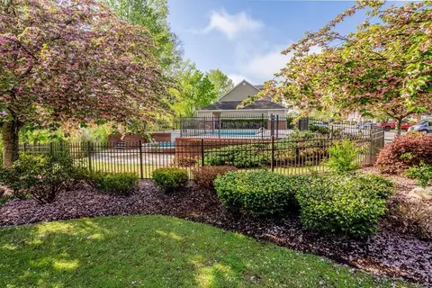 Exterior - 1507 Calloway Dr, Dalton, GA 30721 photo 7 of 8