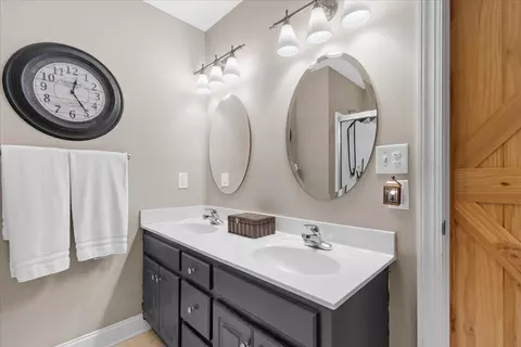 Bath - 1507 Calloway Dr, Dalton, GA 30721 photo 1 of 5