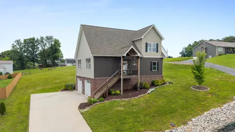 155 Surrey Ln NE, Cleveland, TN 37312