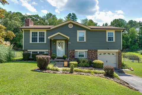 6214 Canoe Ln, Chattanooga, TN 37416