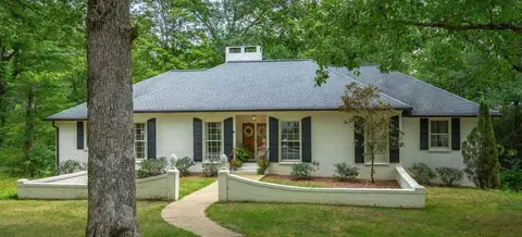 1102 Havenwood Dr, Signal Mountain, TN 37377