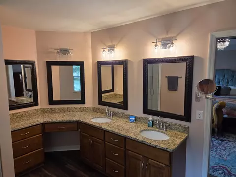 Bath - 636 Pine Brow Trl, Chattanooga, TN 37421 photo 1 of 5