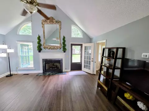 Entry Way - 636 Pine Brow Trl, Chattanooga, TN 37421 photo 1 of 1