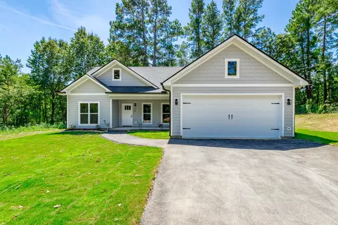 50 Tommy Ln, Rossville, GA 30741