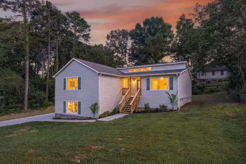 2320 Collins Ln, Soddy Daisy, TN 37379