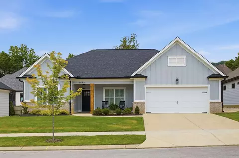 2699 Blue Skies Dr, Ooltewah, TN 37363