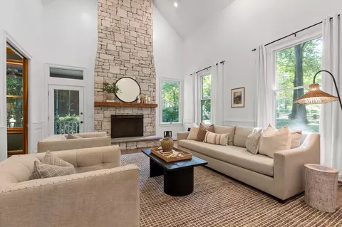 5 Brooks Edge Ln, Signal Mountain, TN 37377