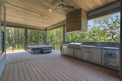 Exterior - 7815 Split Rail Way, Guild, TN 37340 photo 3 of 11
