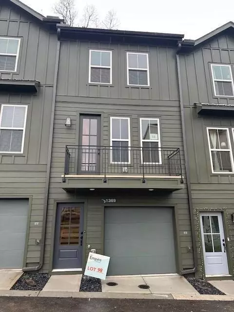 136 Pathfinder Pl #44, Chattanooga, TN 37405