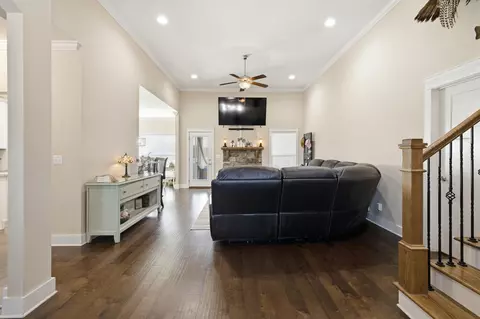 Entry Way - 7338 Will Dr, Harrison, TN 37341 photo 3 of 3