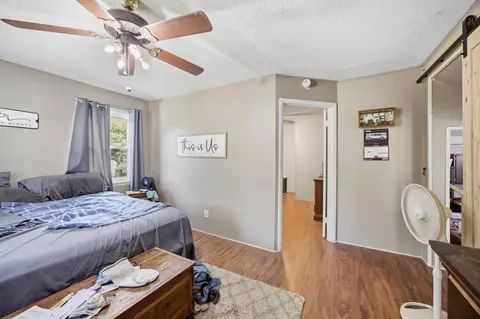 Bedroom - 209 Owens St, Sequatchie, TN 37374 photo 2 of 6