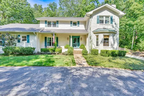 116 Dogwood Dr, Lookout Mountain, TN 37350