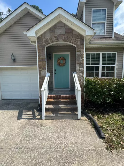 1699 Short Leaf Ln, Soddy Daisy, TN 37379