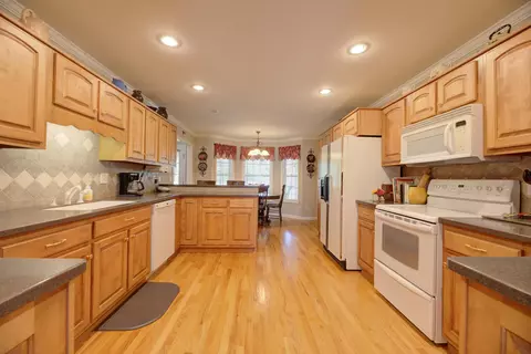 Kitchen - 599 Cardinal Rd, Ringgold, GA 30736 photo 3 of 3