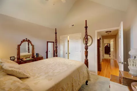 Bedroom - 599 Cardinal Rd, Ringgold, GA 30736 photo 3 of 5