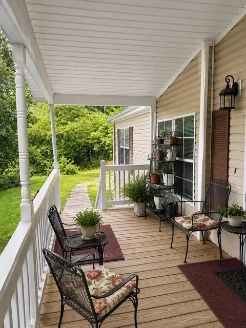 463 Hill And Dale Dr, Trenton, GA 30752