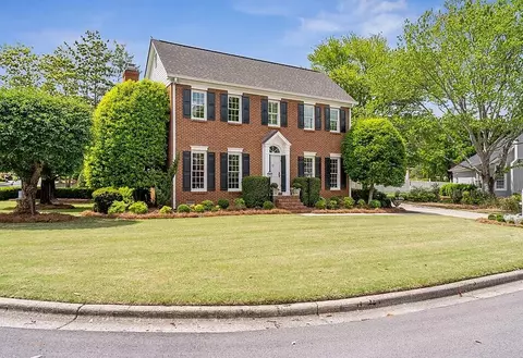 1910 Fairfield Dr, Dalton, GA 30720