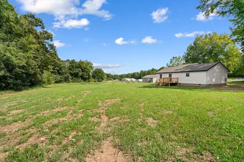 Exterior - 664 Eber Rd SE, Dalton, GA 30720 photo 8 of 11