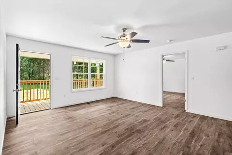 Living - 664 Eber Rd SE, Dalton, GA 30720 photo 2 of 6