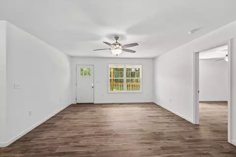 Living - 664 Eber Rd SE, Dalton, GA 30720 photo 5 of 6