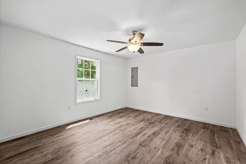 Bedroom - 664 Eber Rd SE, Dalton, GA 30720 photo 5 of 6