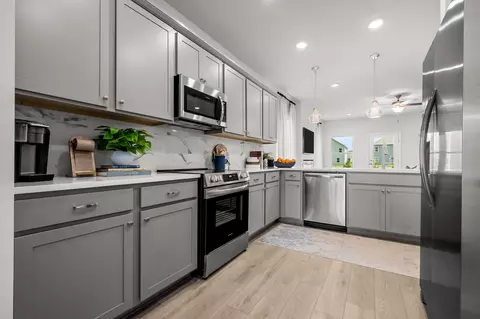 Kitchen - 115 Willow Cir, Rock Spring, GA 30739 photo 2 of 5