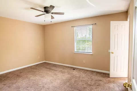 Bedroom - 8208 Fallen Maple Dr, Chattanooga, TN 37421 photo 4 of 6