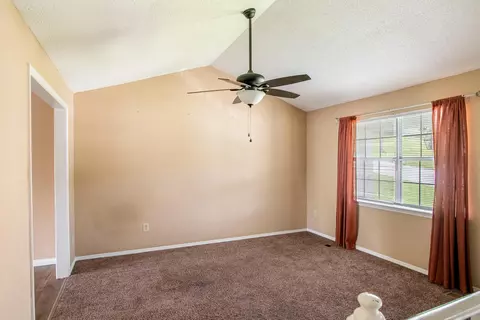 Living - 8208 Fallen Maple Dr, Chattanooga, TN 37421 photo 1 of 7