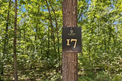 1537 Vulcan Rd #17, Rising Fawn, GA 30738